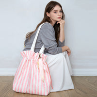 GLEAF traditional Korean tote in soft pink featuring gold-leaf keyring – handcrafted daily bag