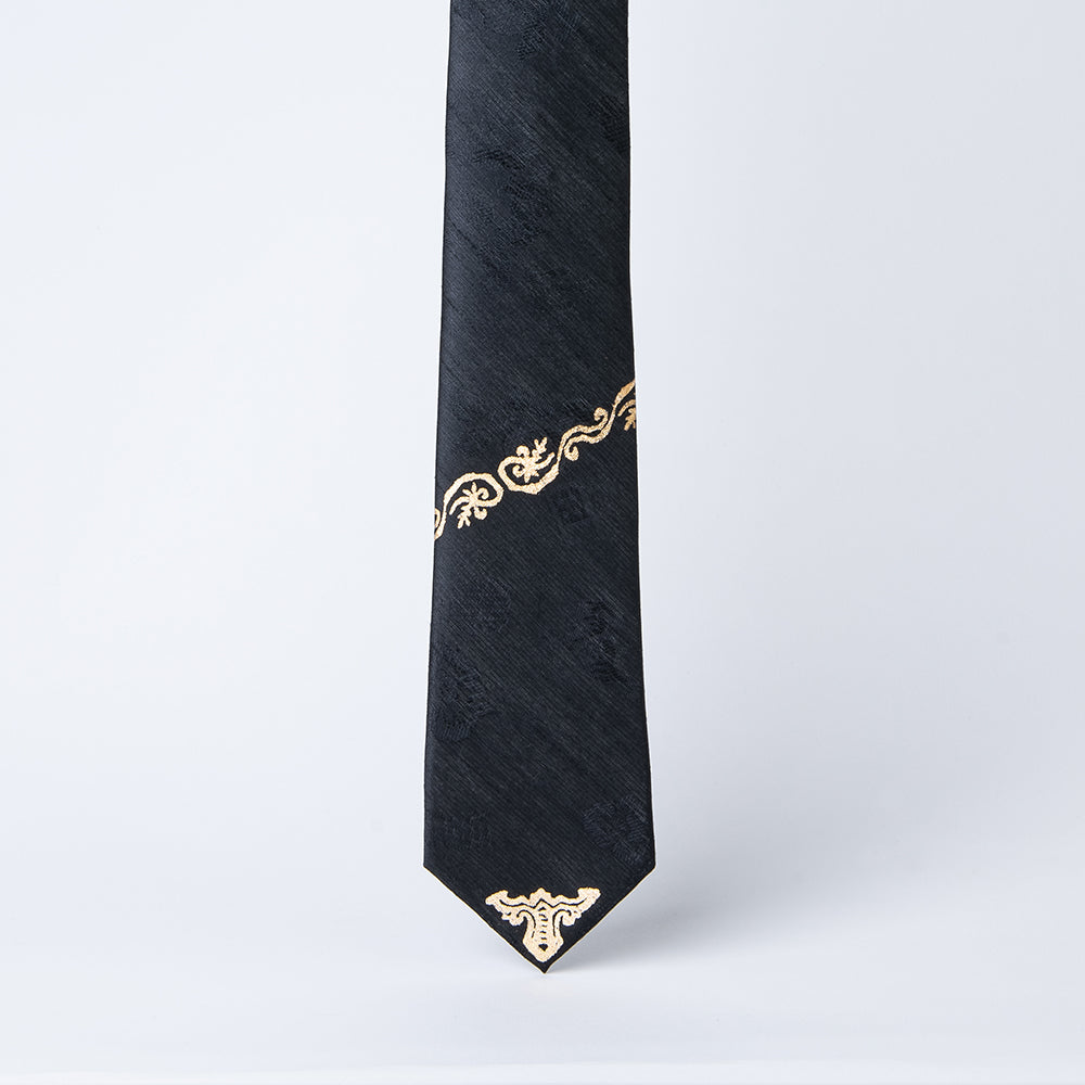 GLEAF luxury silk tie featuring gold-leaf stamping vine design – handcrafted Korean heritage fashion