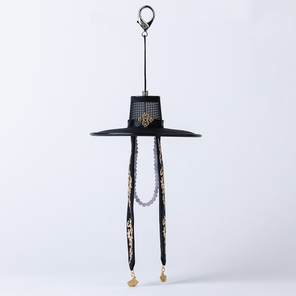 Korean Artisan Keychain – Gold-Leaf Stamped Gat Ornament – GLEAF