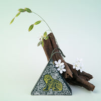 Handcrafted Korean guardian symbol sachet – Haetae design with floral aroma